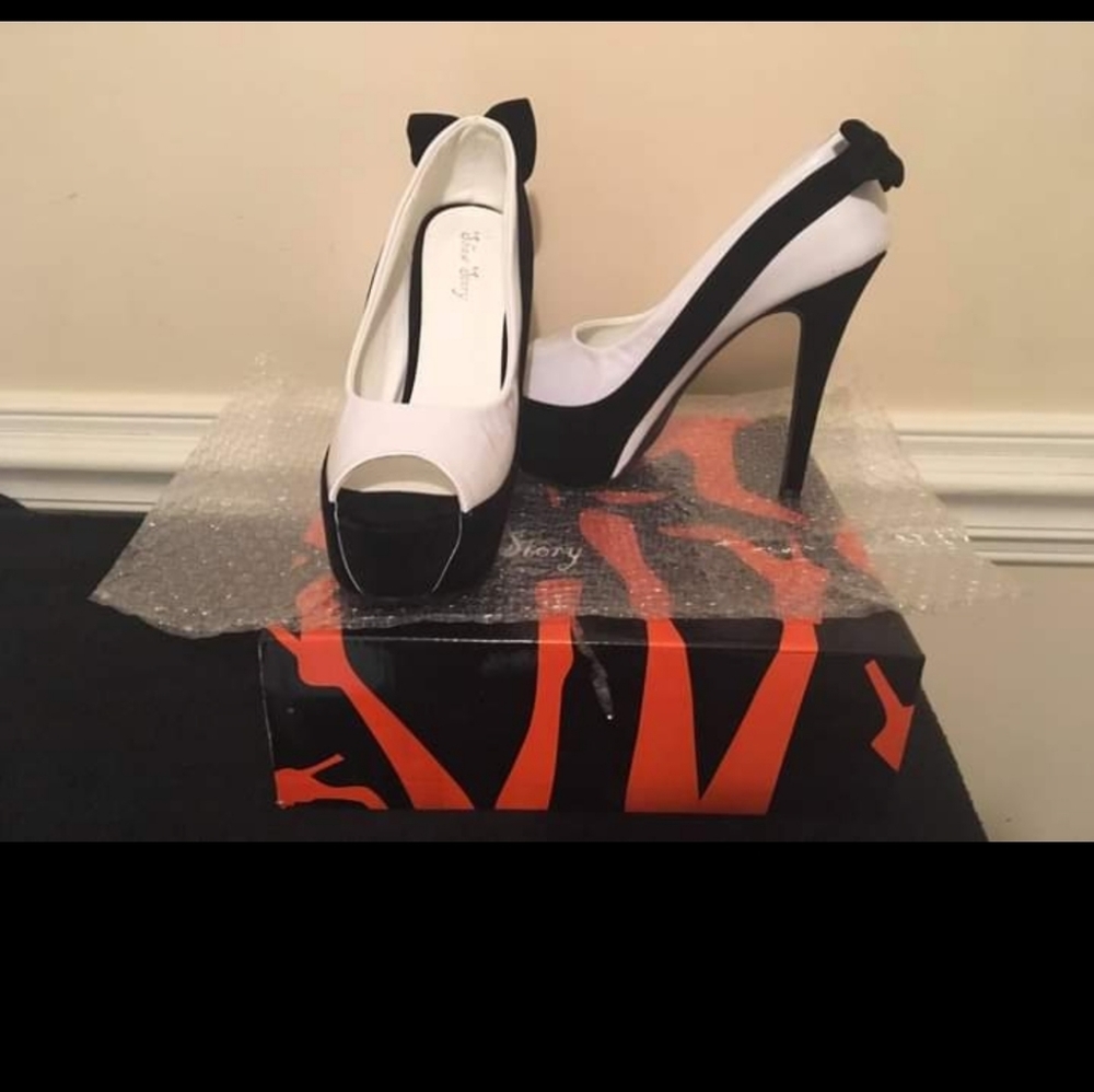 Sexy Peep-toe Platform Heels